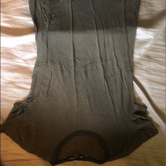 Tee - Picture 2 of 4